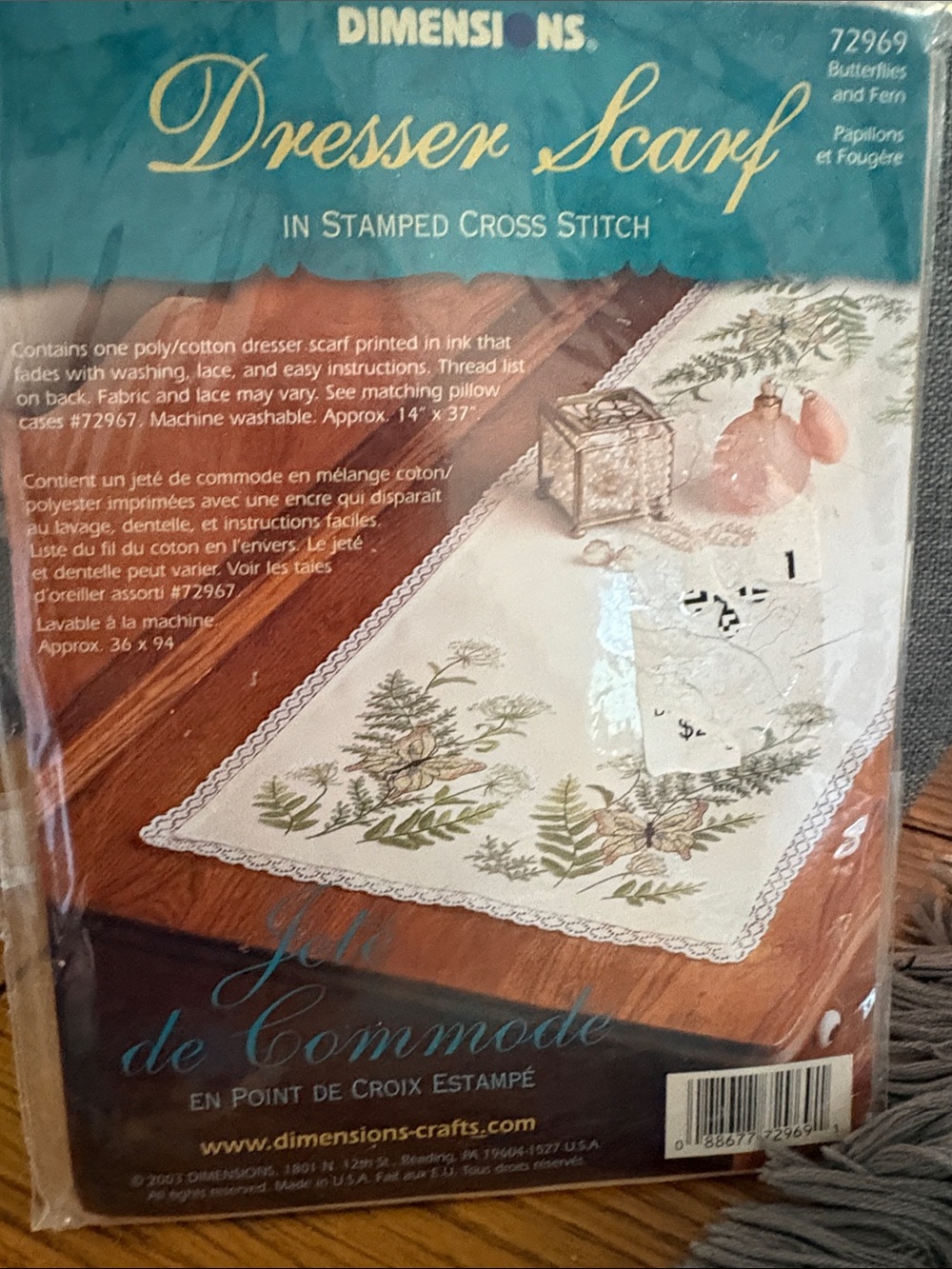 Dimensions Dresser Scarf - Botanical Fern Cross Stitch- stamped